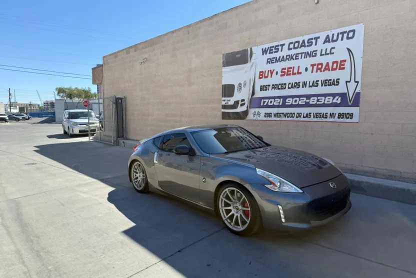 2014 Nissan 370Z photo 1