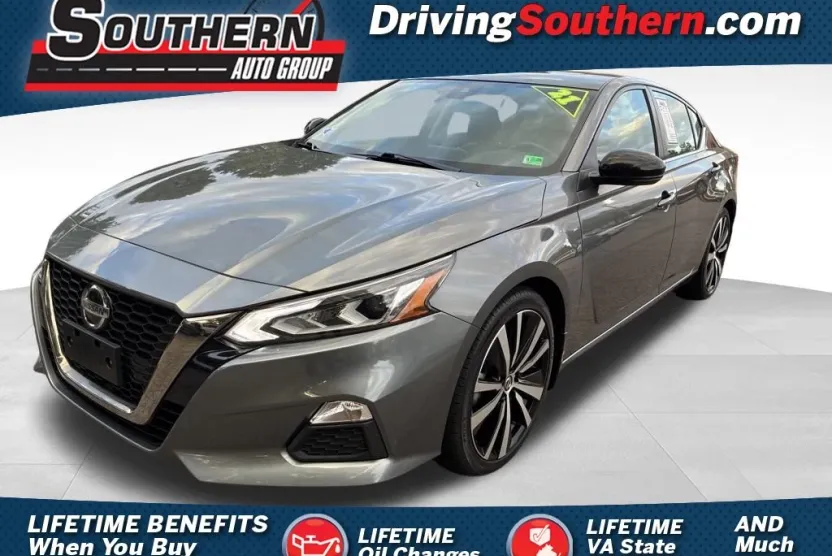 2021 Nissan Altima 2.5 SR photo 1