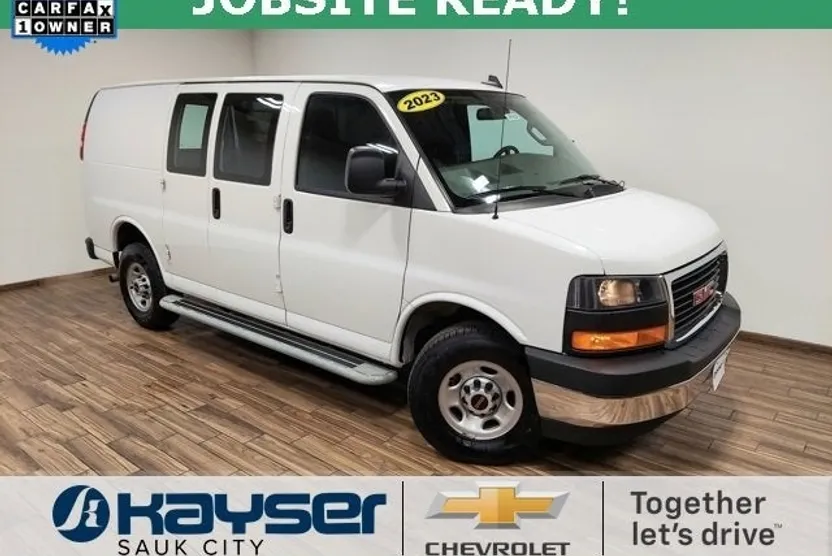 2023 Gmc Savana Cargo 2500 photo 1