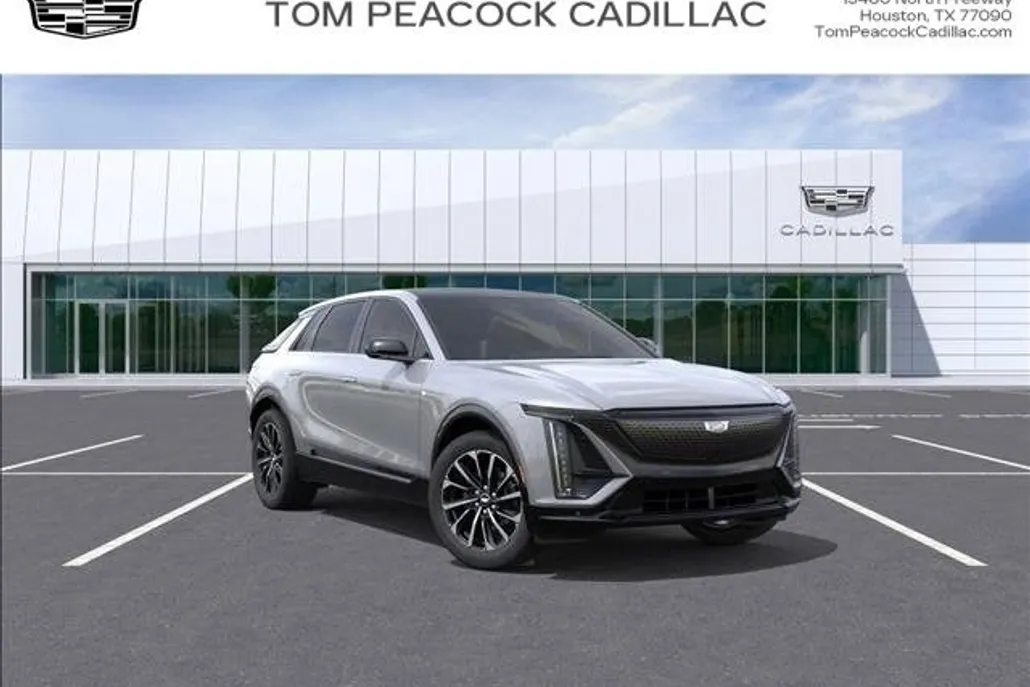 2025 Cadillac Lyriq Sport photo 1