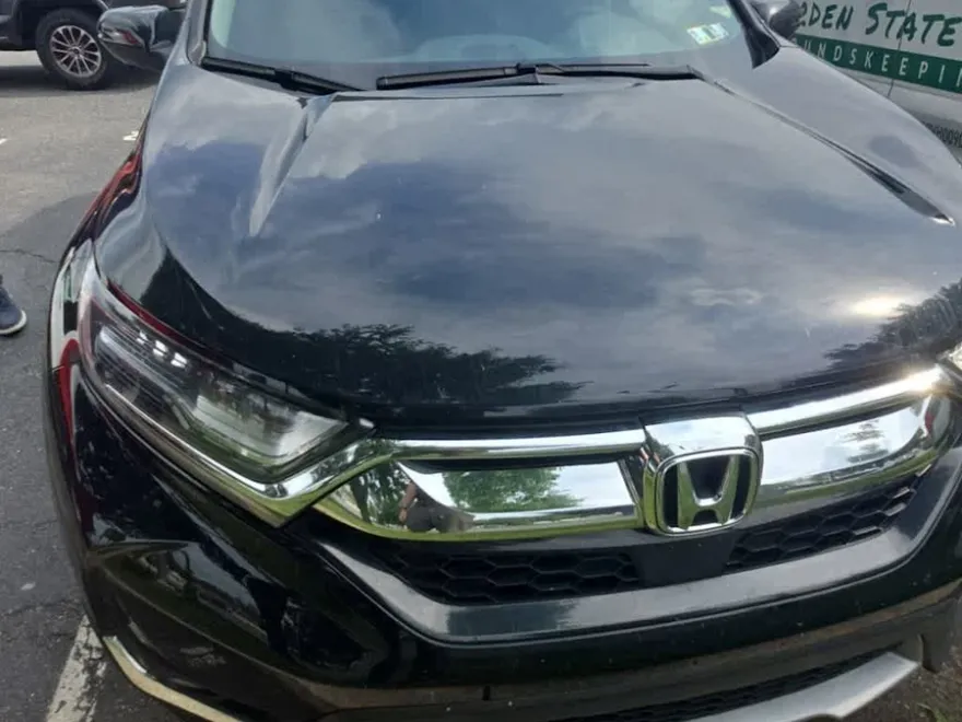 2018 Honda CR-V Touring photo 1