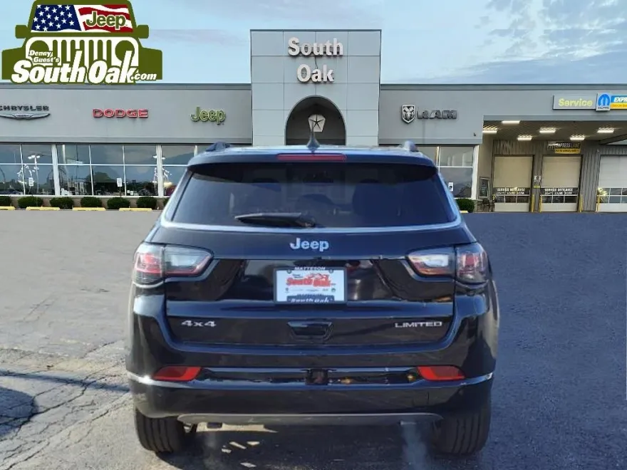 2024 Jeep Compass Limited photo 1