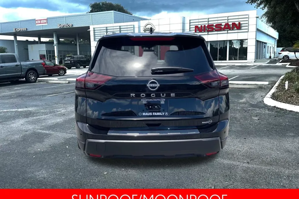 2025 Nissan Rogue SV photo 1