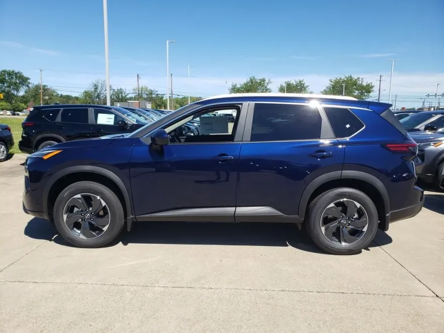 2026 Nissan Rogue SV photo 1