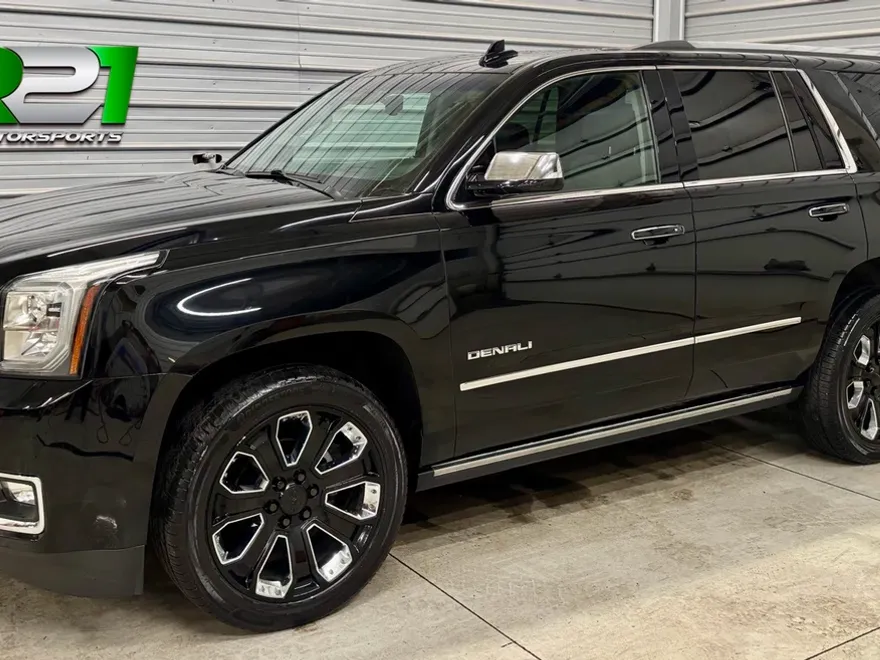 2019 Gmc Yukon Denali photo 1