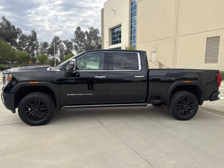2022 Gmc Sierra HD Denali photo 1