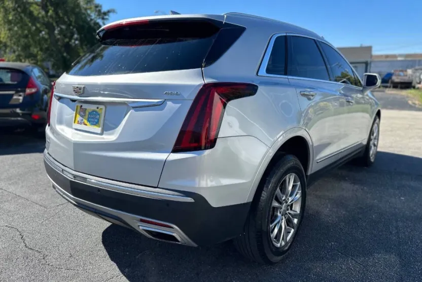 2020 Cadillac XT5 Premium Luxury photo 1