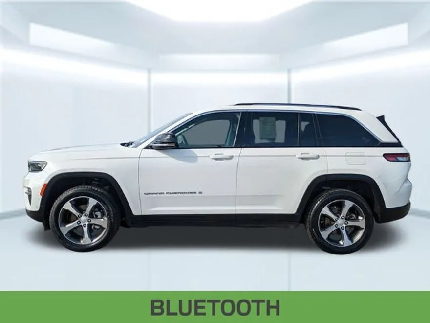 2023 Jeep Grand Cherokee Limited photo 1