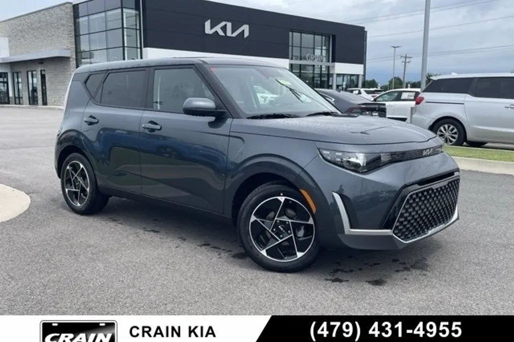2025 Kia Soul EX photo 1