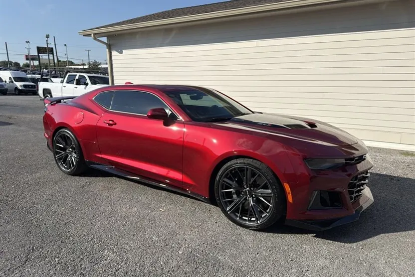 2021 Chevrolet Camaro ZL1 Coupe photo 1
