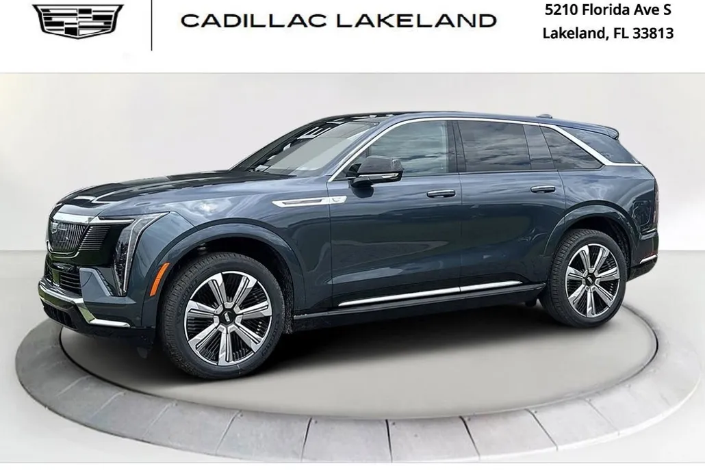 2026 Cadillac Escalade IQ Luxury photo 1