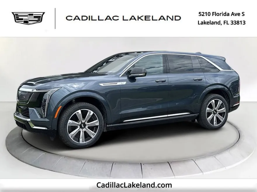 2026 Cadillac Escalade IQ Luxury photo 1