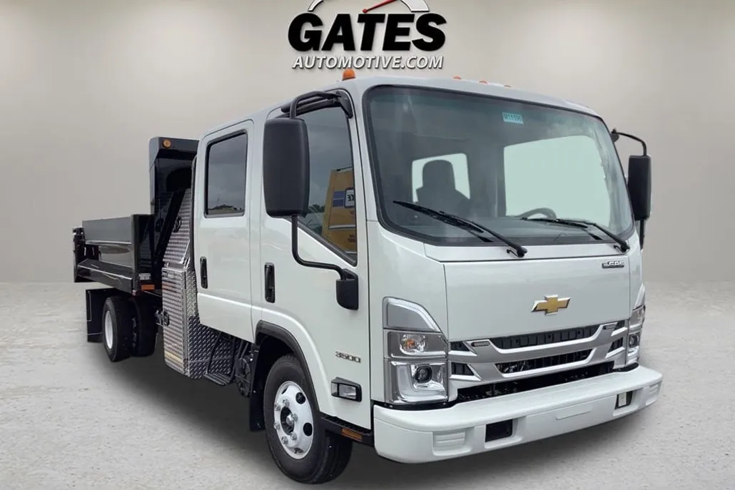 2024 Chevrolet Silverado 3500HD photo 1