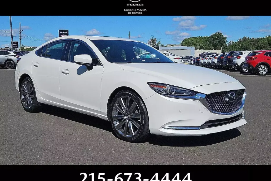 2018 Mazda Mazda6 Signature photo 1