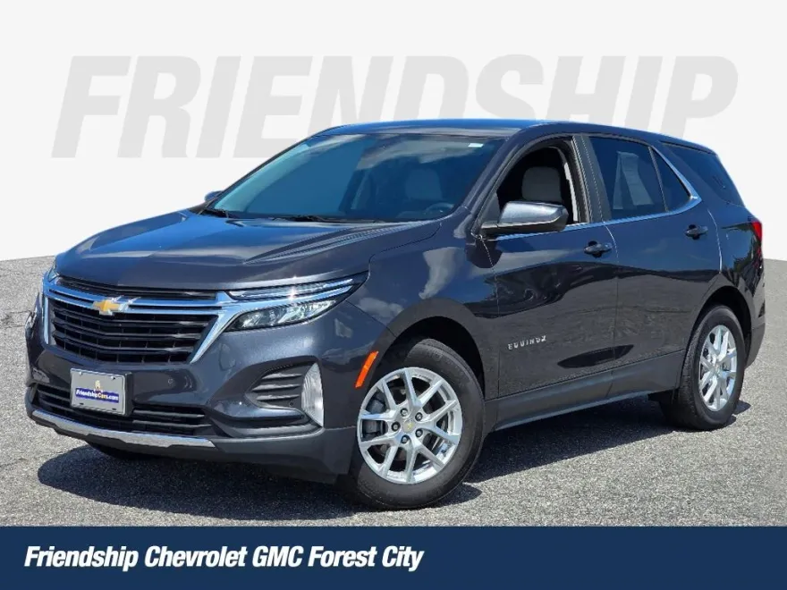 2022 Chevrolet Equinox LT photo 1