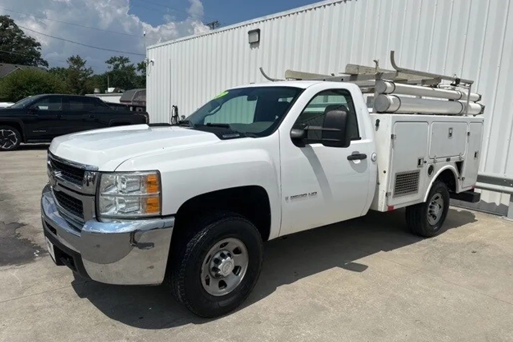 2007 Chevrolet Silverado 3500HD Work Truck photo 1