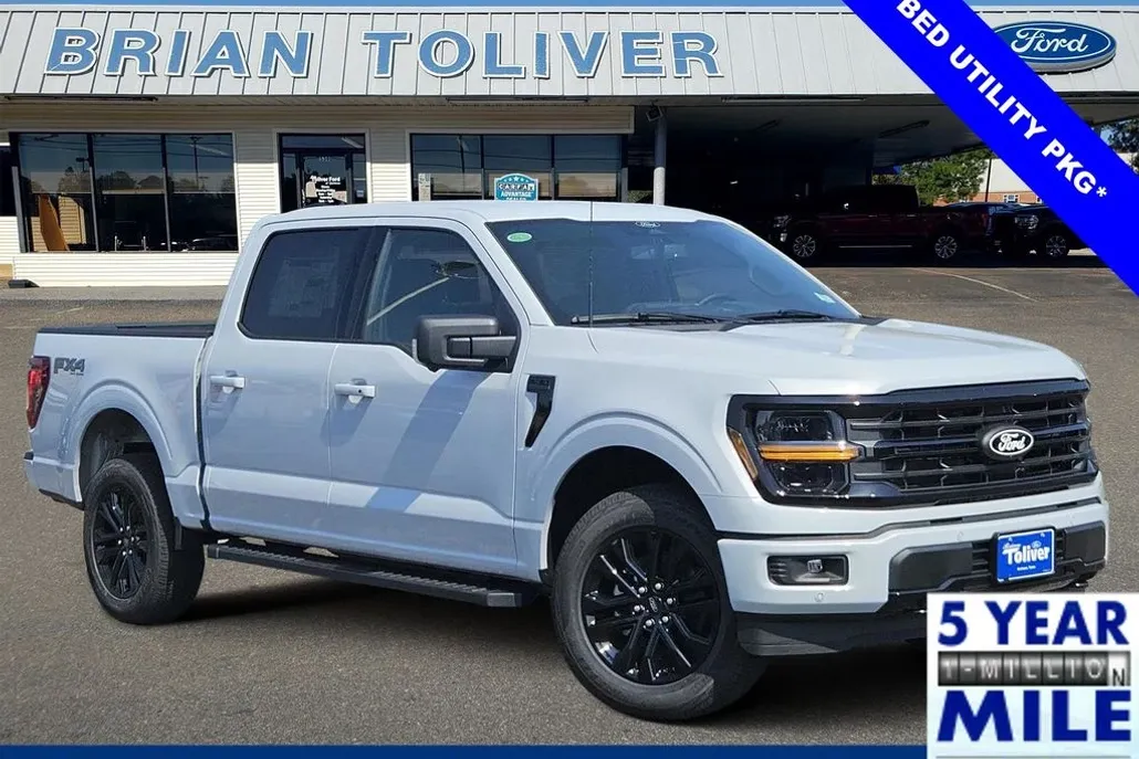 2025 Ford F-150 XLT photo 1