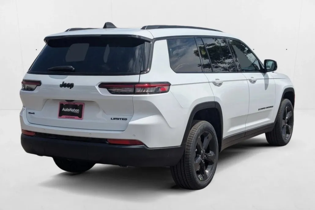 2025 Jeep Grand Cherokee Limited photo 1
