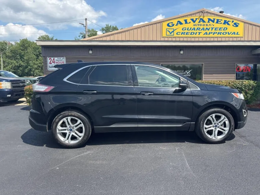 2018 Ford Edge Titanium photo 1