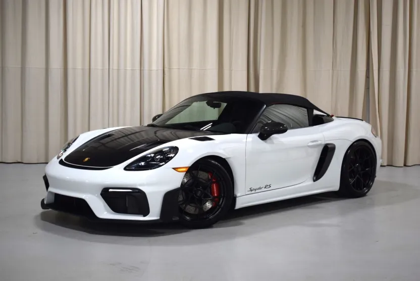 2024 Porsche Boxster Spyder photo 1