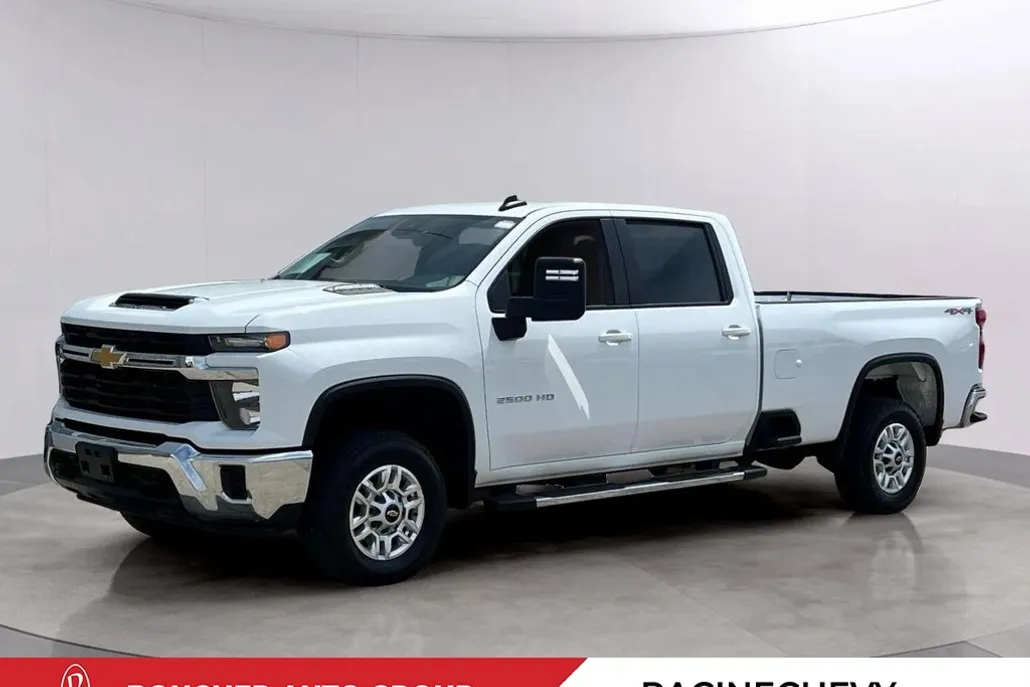 2024 Chevrolet Silverado 2500HD LT photo 1