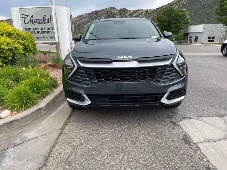 2025 Kia Sportage Hybrid LX photo 1