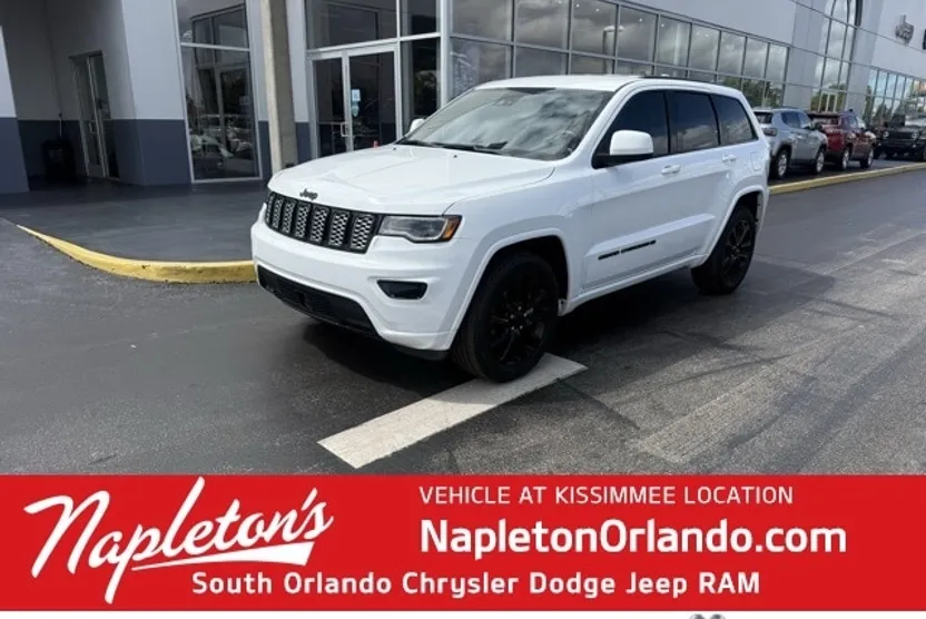 2022 Jeep Cherokee Laredo X photo 1
