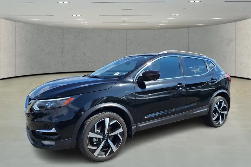 2022 Nissan Rogue Sport SL photo 1