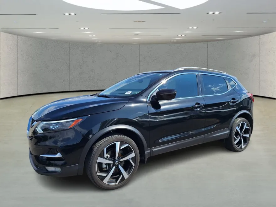 2022 Nissan Rogue Sport SL photo 1