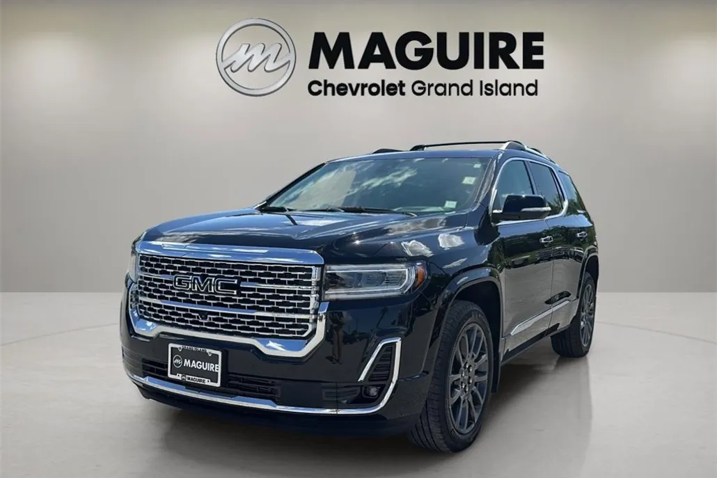 2023 Gmc Acadia Denali photo 1