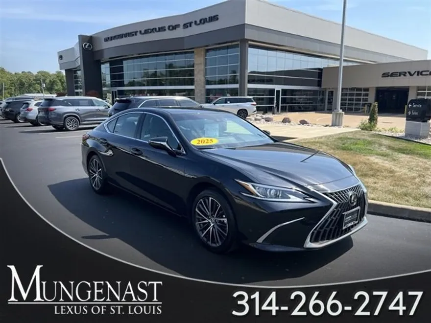 2025 Lexus ES 350 photo 1