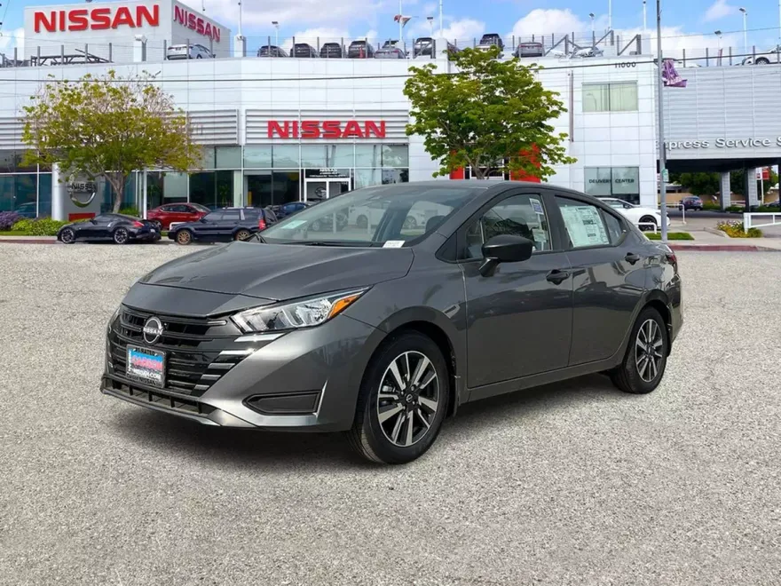 2025 Nissan Versa S photo 1