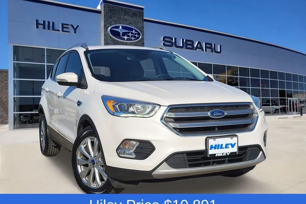 2017 Ford Escape Titanium photo 1