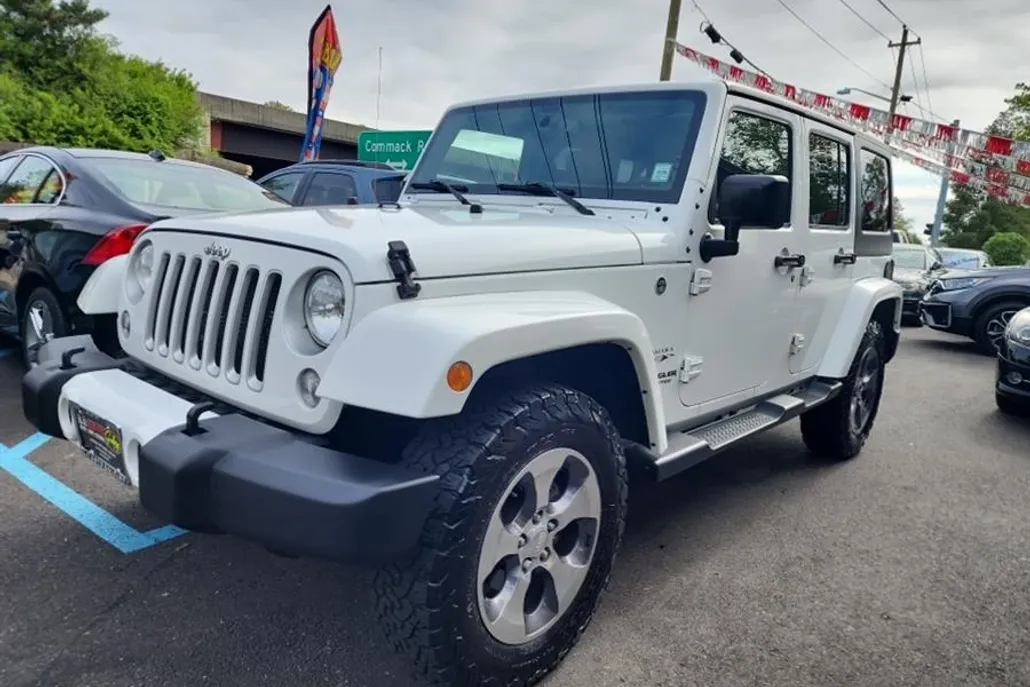 2016 Jeep Wrangler Unlimited Sport photo 1
