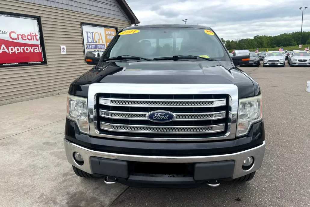 2013 Ford F-150 Lariat photo 1