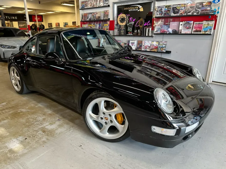 1995 Porsche 911 Coupe photo 1