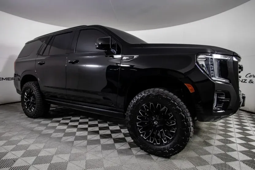2021 Gmc Yukon AT4 photo 1