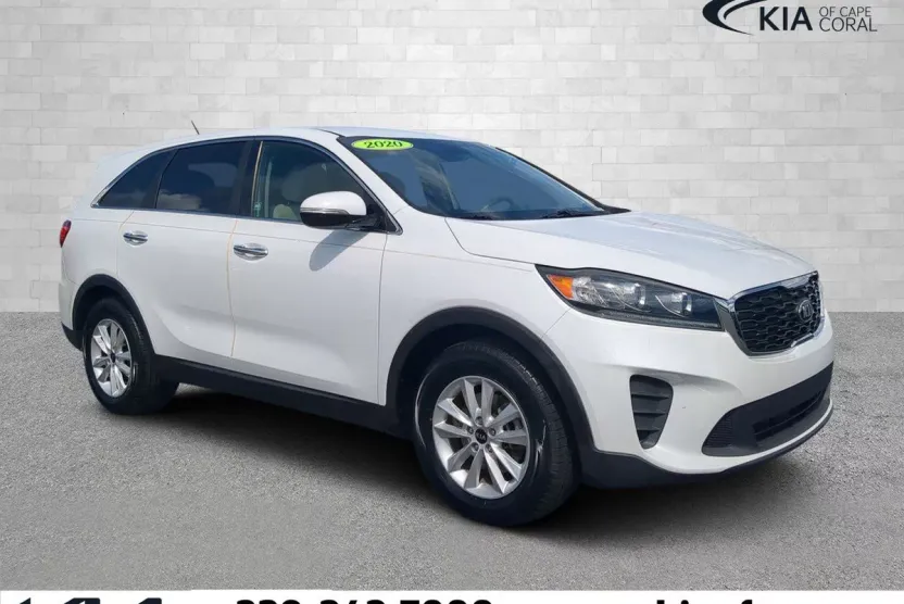 2020 Kia Sorento LX photo 1