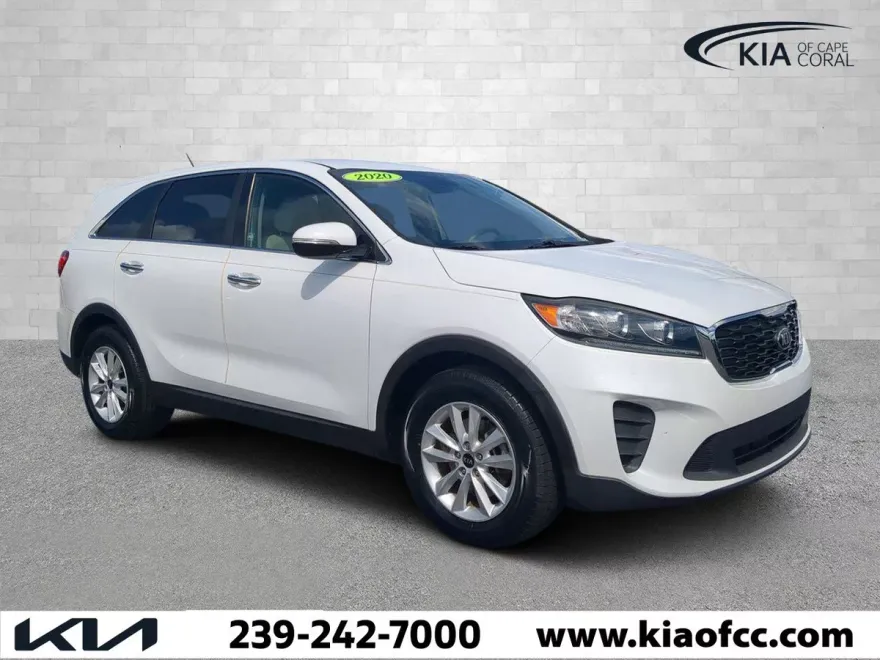2020 Kia Sorento LX photo 1
