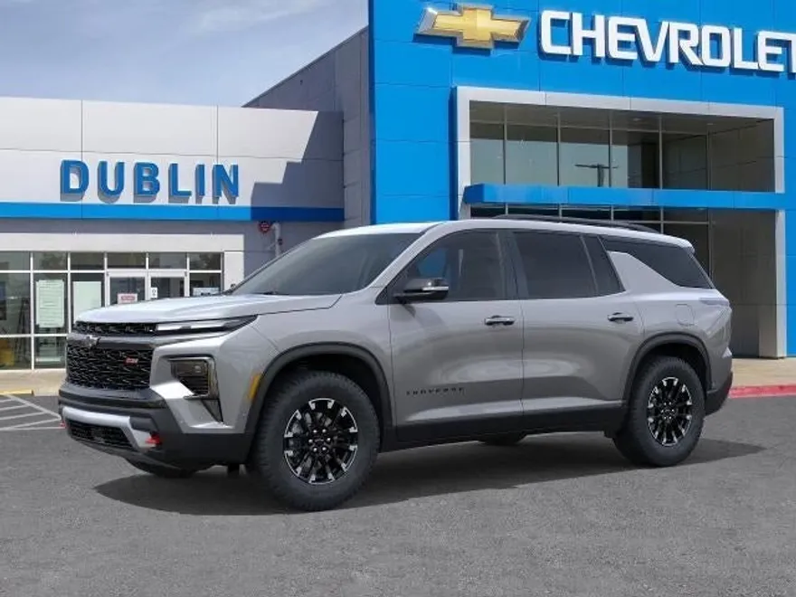 2026 Chevrolet Traverse Z71 photo 1
