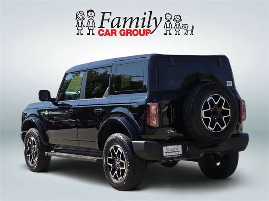 2024 Ford Bronco Outer Banks photo 1