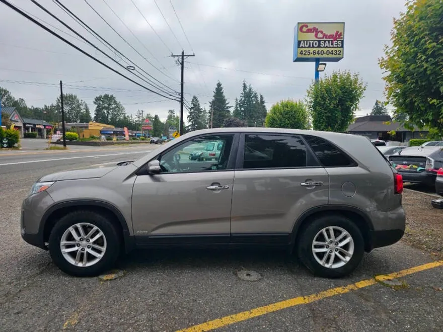 2015 Kia Sorento LX photo 1