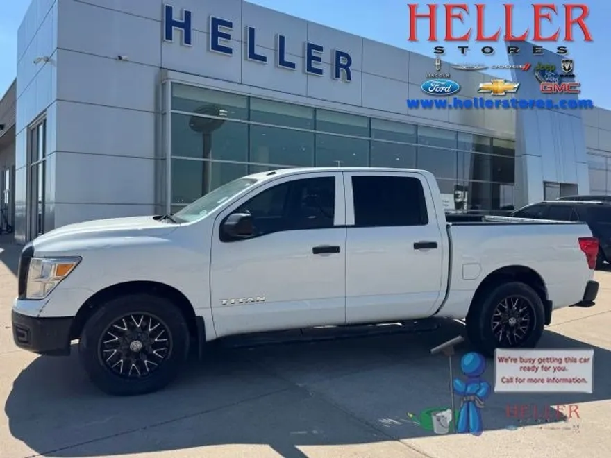 2019 Nissan Titan S photo 1