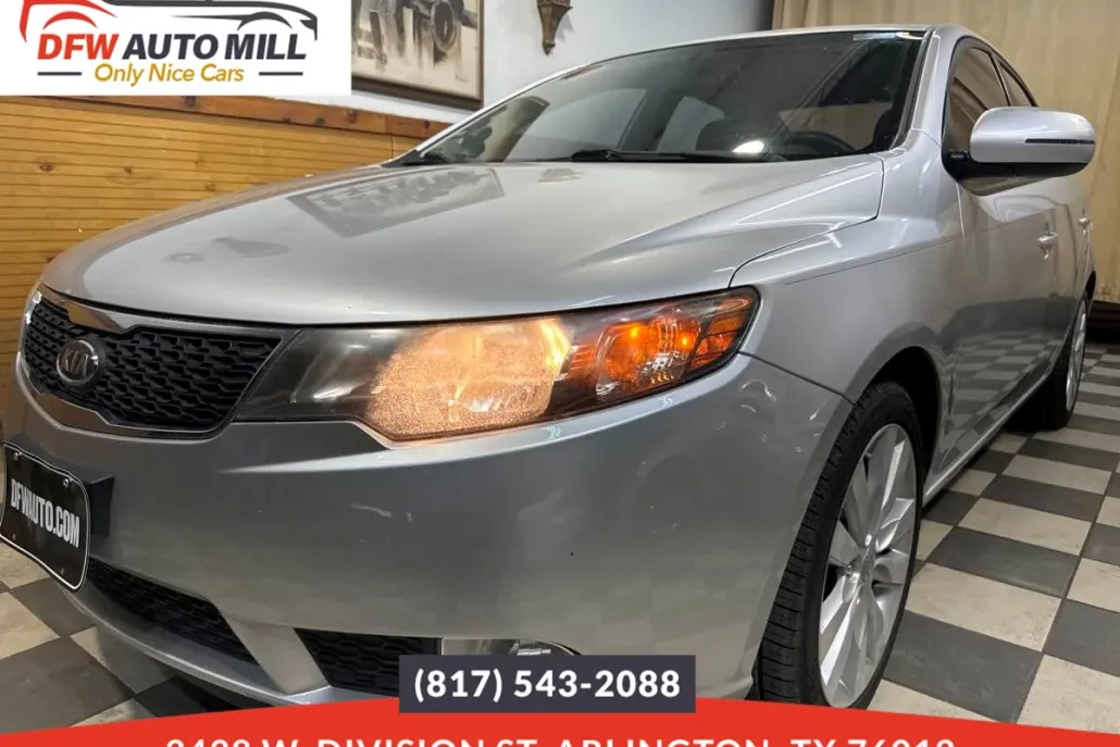 2011 Kia Forte SX photo 1