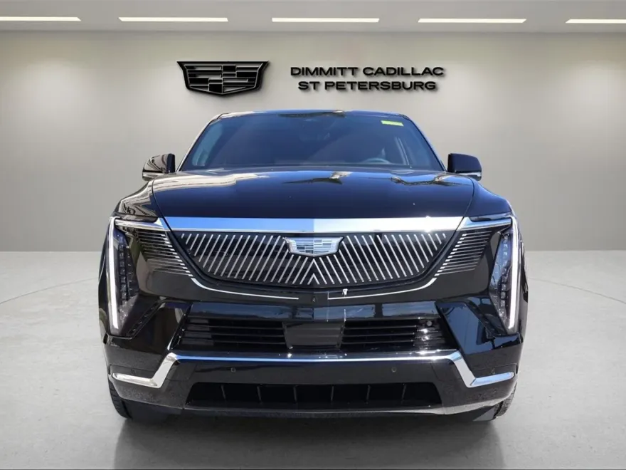 2025 Cadillac Escalade IQ Luxury photo 1