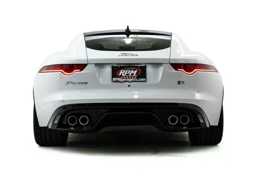2015 Jaguar F-TYPE R photo 1