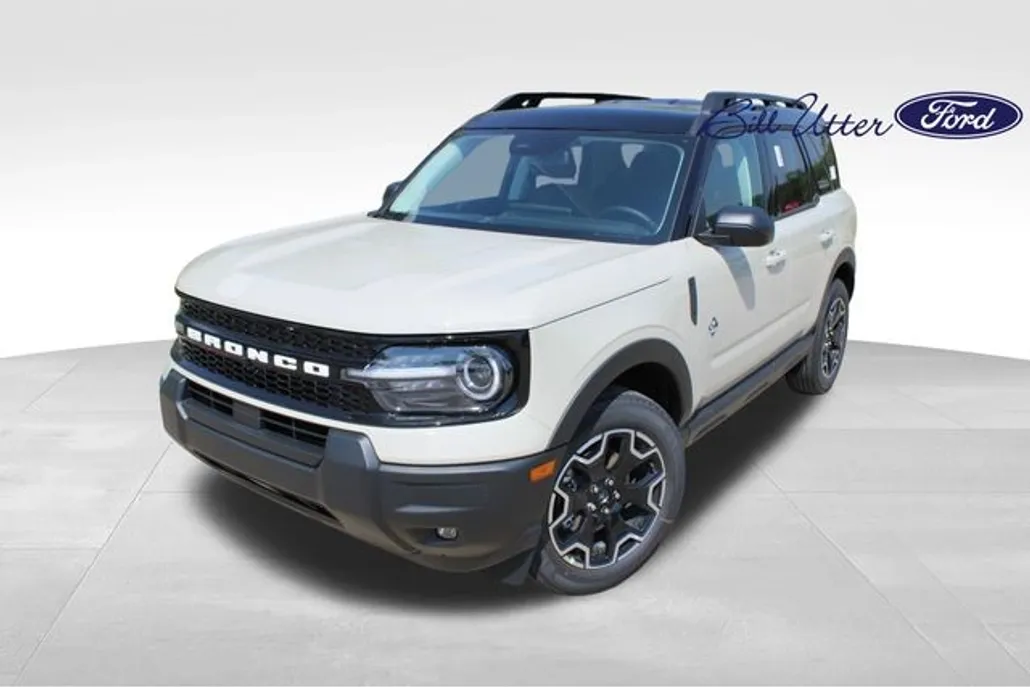 2025 Ford Bronco Sport Outer Banks photo 1