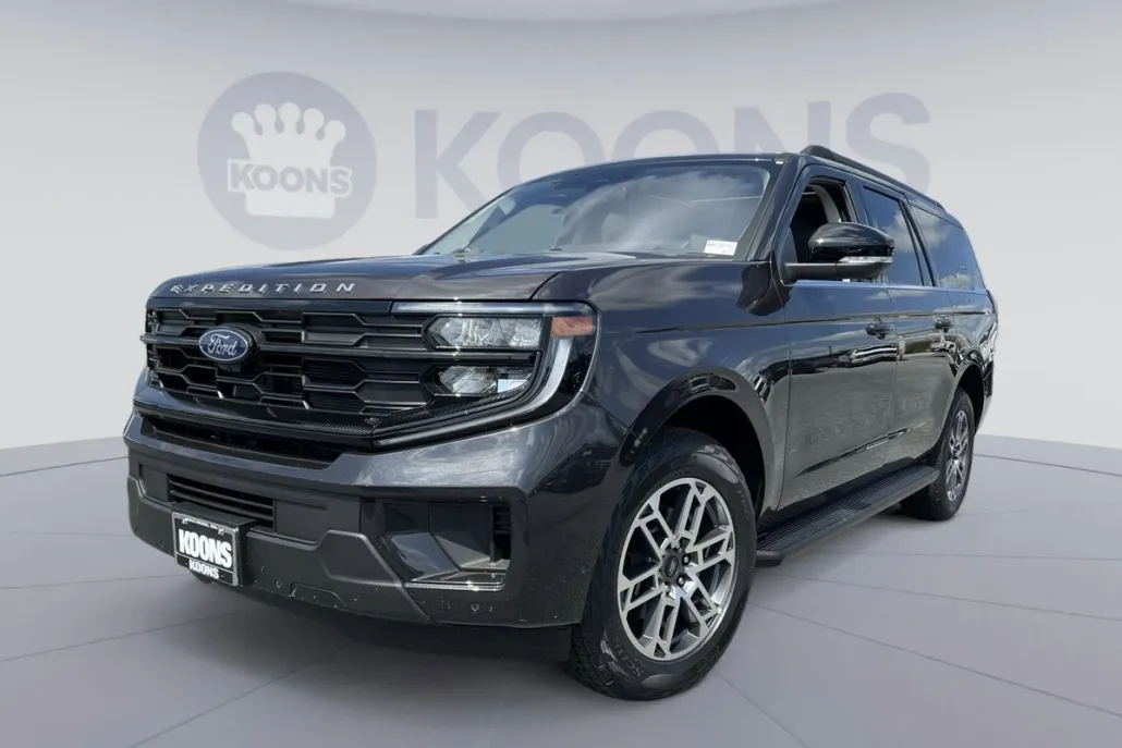 2025 Ford Expedition MAX photo 1