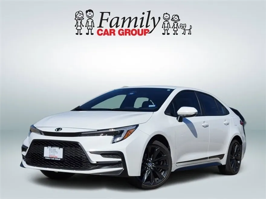 2024 Toyota Corolla SE photo 1