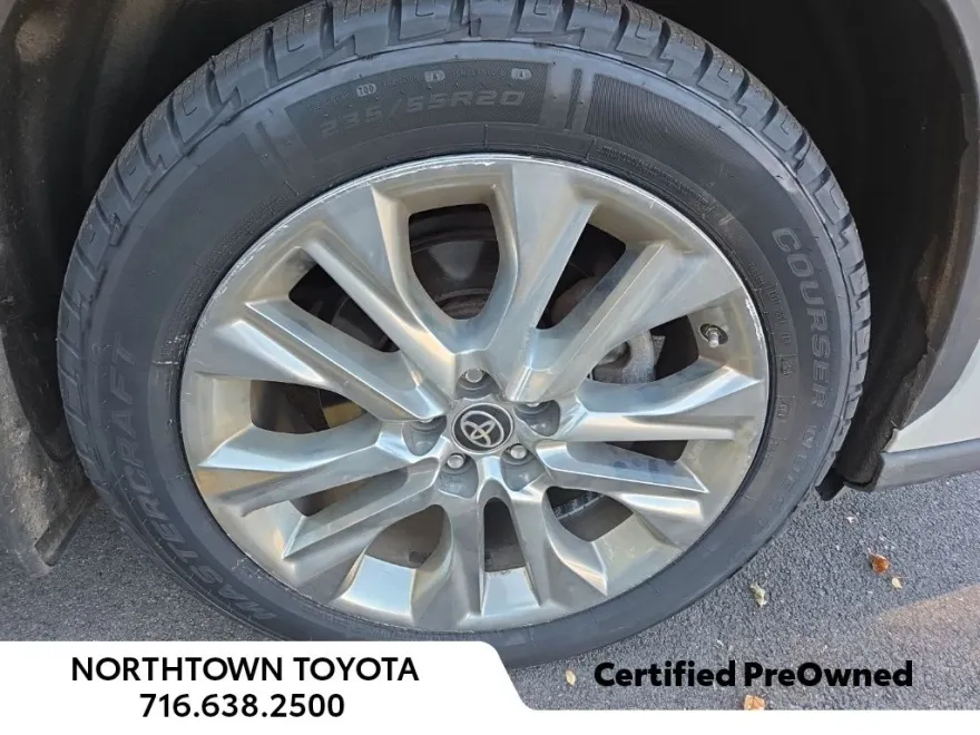 2023 Toyota Highlander Hybrid Limited photo 1